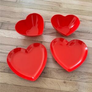Set of 4 Red Heart Valentine’s Day Bowl & Plate Set